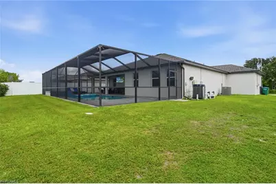 2704 SW 15th Ave, Cape Coral, FL 33914 - Photo 37
