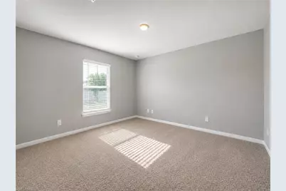 2728 NE 5th Pl, Cape Coral, FL 33909 - Photo 13