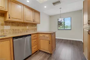 7115 Lakeridge Ct, Fort Myers, FL 33907 - Photo 13