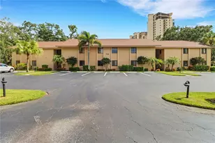 7115 Lakeridge Ct, Fort Myers, FL 33907 - Photo 3