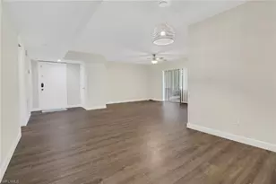 7115 Lakeridge Ct, Fort Myers, FL 33907 - Photo 9