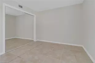 7115 Lakeridge Ct, Fort Myers, FL 33907 - Photo 19