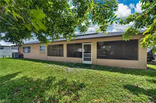 622 SE 10th Ave, Cape Coral, FL 33990 - Photo 31