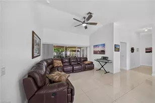 622 SE 10th Ave, Cape Coral, FL 33990 - Photo 5