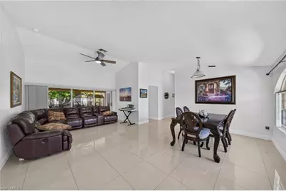622 SE 10th Ave, Cape Coral, FL 33990 - Photo 17