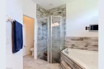 3907 11th St SW, Lehigh Acres, FL 33976 - Photo 17