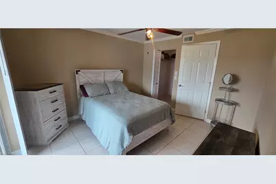 3419 Winkler Ave, Fort Myers, FL 33916 - Photo 9