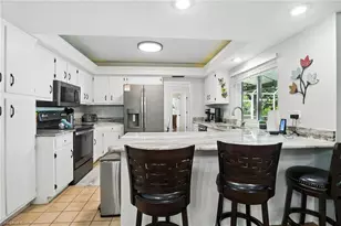 28 SE 12th Ave, Cape Coral, FL 33990 - Photo 13