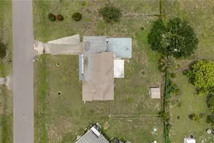 102 Oleander Rd, Lehigh Acres, FL 33936 - Photo 23