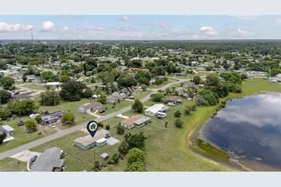 102 Oleander Rd, Lehigh Acres, FL 33936 - Photo 25