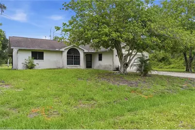 906 Wells Ave, Lehigh Acres, FL 33972 - Photo 7