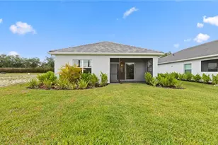 2937 Heritage Pnes Dr, Fort Myers, FL 33905 - Photo 7