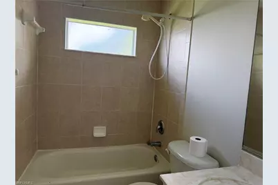 305 NW 22nd Pl, Cape Coral, FL 33993 - Photo 15