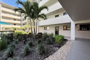 2121 Collier Ave, Fort Myers, FL 33901 - Photo 3