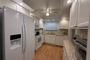 2121 Collier Ave, Fort Myers, FL 33901 - Photo 9