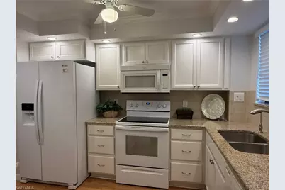 2121 Collier Ave #109, Fort Myers, FL 33901 - Photo 7