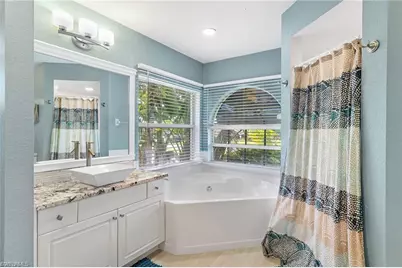 2101 SW 29th Ter, Cape Coral, FL 33914 - Photo 17