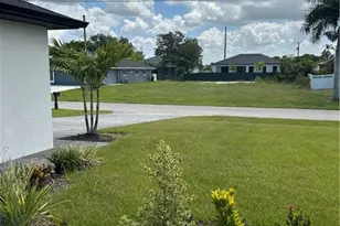 1534 NW 25th Ave, Cape Coral, FL 33993 - Photo 5