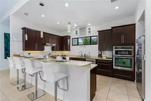 5325 Delano Ct, Cape Coral, FL 33904 - Photo 7