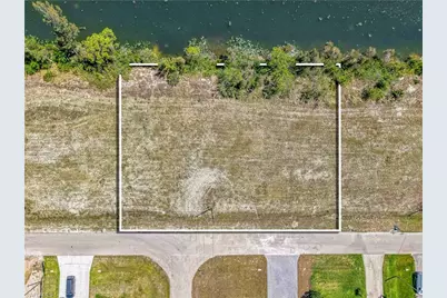 2002 NW 27th St, Cape Coral, FL 33993 - Photo 5