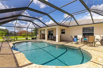 1001 NE 6th Ave, Cape Coral, FL 33909 - Photo 13