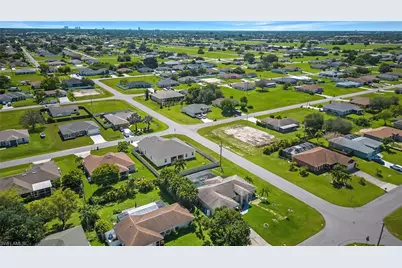 1001 NE 6th Ave, Cape Coral, FL 33909 - Photo 19