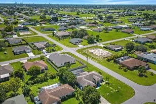 1001 NE 6th Ave, Cape Coral, FL 33909 - Photo 19