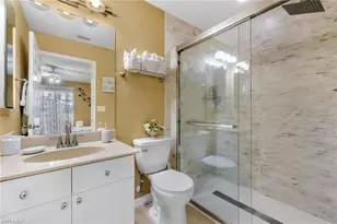 1001 NE 6th Ave, Cape Coral, FL 33909 - Photo 9