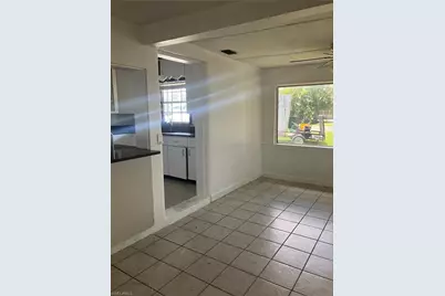2009 Maravilla Cir, Fort Myers, FL 33901 - Photo 3