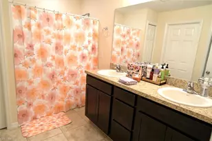 2119 NE 6th Pl, Cape Coral, FL 33909 - Photo 5