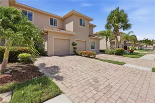 3818 Clearbrook Ln, Fort Myers, FL 33966 - Photo 3