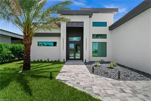 2833 SW 17th Pl, Cape Coral, FL 33914 - Photo 3