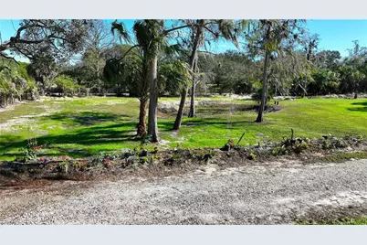22950 Tinas Ln, Fort Myers, FL 33913 - Photo 35