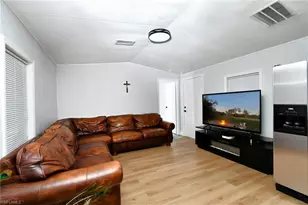 22950 Tina's Ln, Fort Myers, FL 33913 - Photo 23