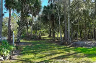 22950 Tina's Ln, Fort Myers, FL 33913 - Photo 33
