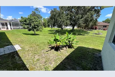 2712 5th St W, Lehigh Acres, FL 33971 - Photo 37