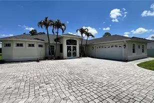 2712 5th St W, Lehigh Acres, FL 33971 - Photo 39