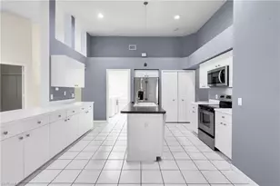 22203 Seashore Cir, Estero, FL 33928 - Photo 11