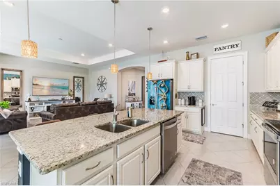 3239 Baravaldo Cir, Cape Coral, FL 33909 - Photo 19