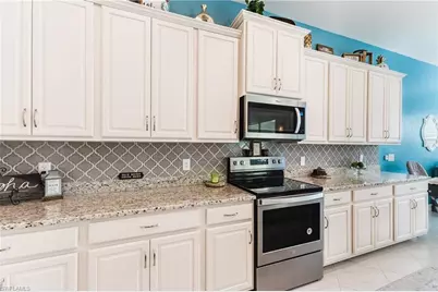 3239 Baravaldo Cir, Cape Coral, FL 33909 - Photo 17
