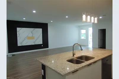 9020 E Castle Cir, Labelle, FL 33935 - Photo 7