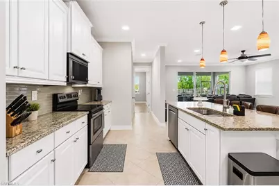 3861 King Williams St, Fort Myers, FL 33916 - Photo 15