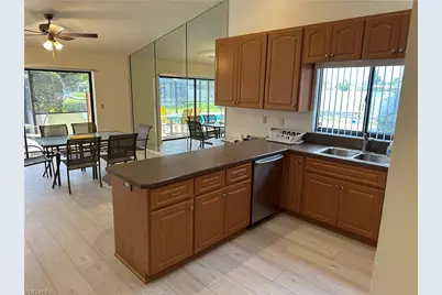3402 SE 11th Ave, Cape Coral, FL 33904 - Photo 15
