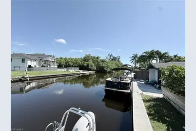 122 E North Shore Ave, North Fort Myers, FL 33917 - Photo 11