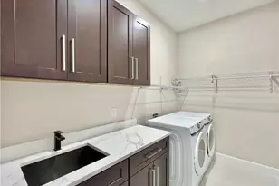 2341 NW 38th Pl, Cape Coral, FL 33993 - Photo 27