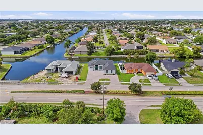 1232 Hancock Bridge Pkwy, Cape Coral, FL 33990 - Photo 3