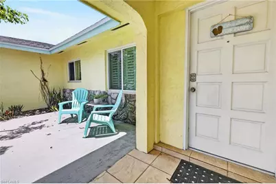 3937 SE 9th Ct, Cape Coral, FL 33904 - Photo 5