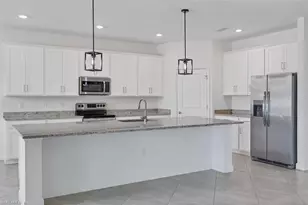 11368 Canopy Loop, Fort Myers, FL 33913 - Photo 9