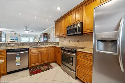 7008 Foxfire Dr, Fort Myers, FL 33919 - Photo 5