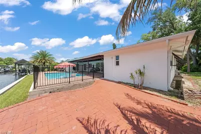1040 Edgemere Dr, Fort Myers, FL 33919 - Photo 45